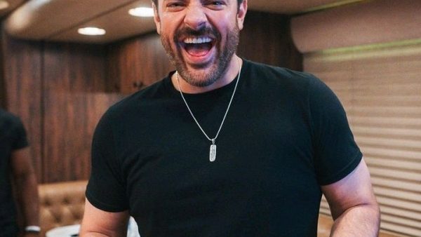 Chris Young - Singer Biography