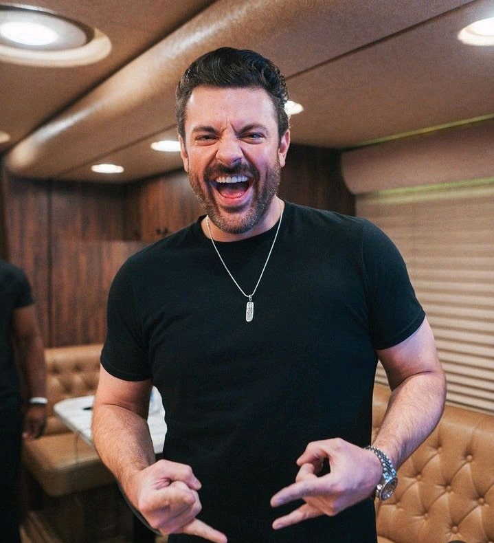 Chris Young – Singer Biography: Full Name, Age, Place of Birth, Networth, Family, Residence,